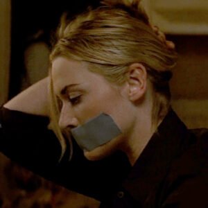 Laura Linney, Kate Winslet handcuffed, tape gagged and suffocated in The Life of David Gale thumbnail